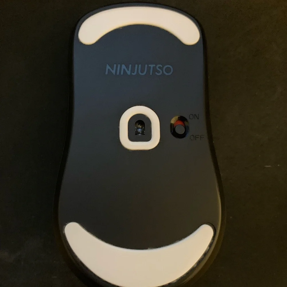 Ninjutso Wireless Mouse in Black and White